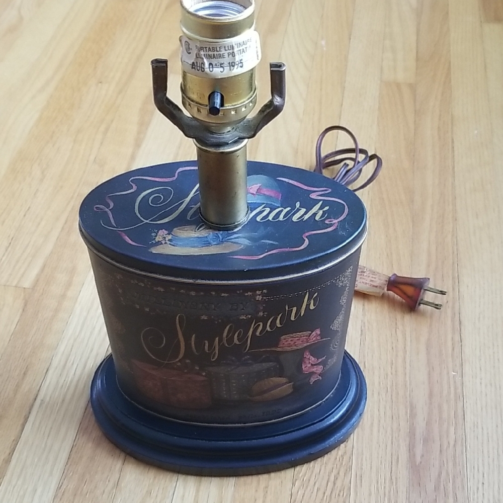Vintage Style Black Table Lamp.  Metal body and black wooden base.